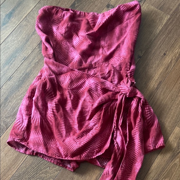 KIMCHI Blue LINEN blend strapless romper small - Picture 4 of 9